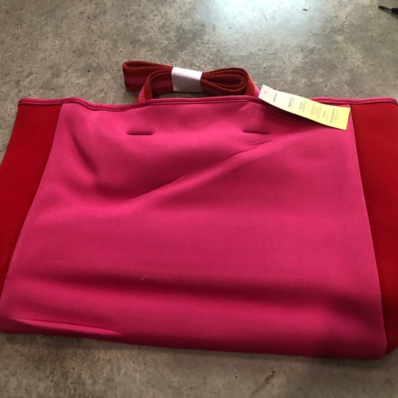 Summersalt Neoprene Tote - Picture 1 of 3